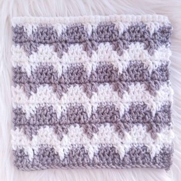 Winter Waves Crochet Blanket Square / Ned and Mimi