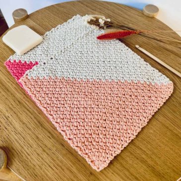 c2c moss stitch color block washcloths